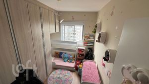 Image 2 - 878589
