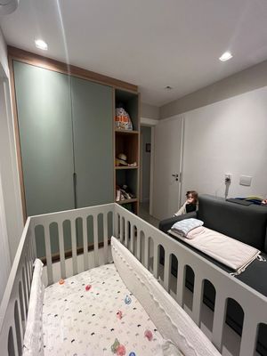 Image 6 - 878592