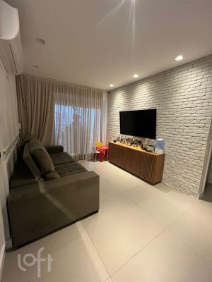 Image 14 - 878592