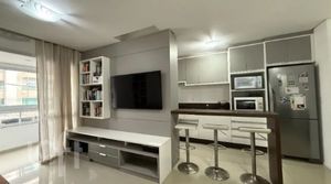 Image 17 - 878597
