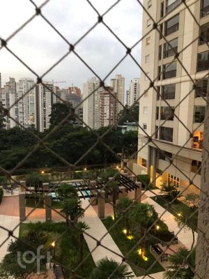 Image 26 - 878605