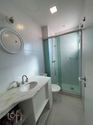 Image 9 - 878637