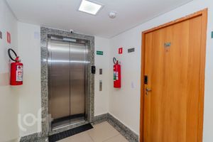 Image 27 - 878639