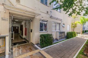 Image 30 - 878639