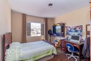 Image 4 - 878640