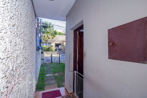 Image 33 - 878640