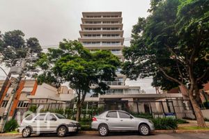 Image 6 - 878651
