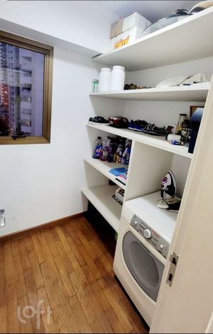 Image 8 - 878654