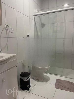 Image 10 - 878658