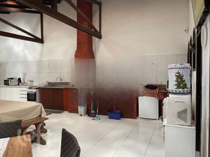 Image 6 - 878658