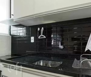 Image 7 - 878661