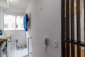 Image 13 - 878666