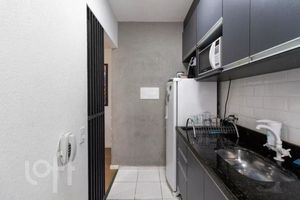 Image 12 - 878666