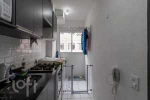Image 11 - 878666