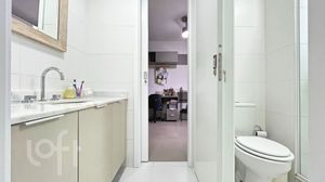 Image 33 - 878669