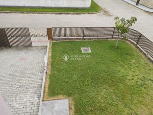 Image 13 - 878672