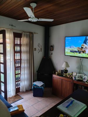Image 8 - 878674