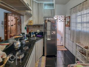 Image 10 - 878675