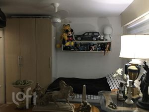 Image 1 - 878676