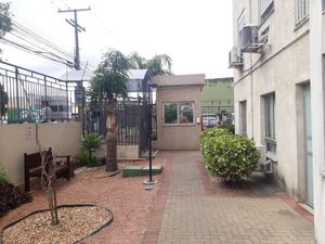 Image 4 - 878677