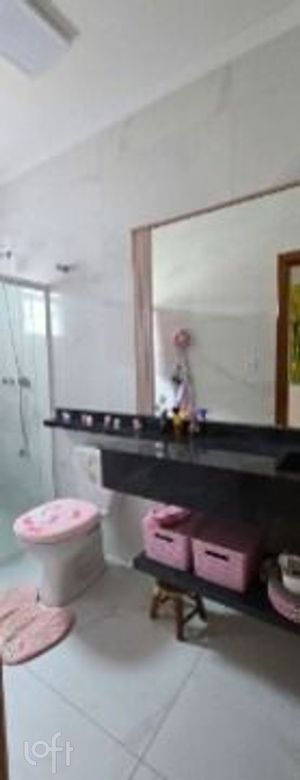 Image 15 - 878684