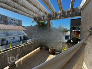 Image 10 - 878687