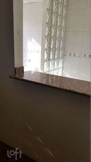 Image 21 - 878690