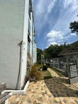 Image 14 - 878693