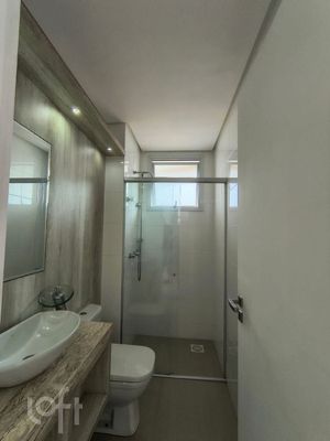 Image 17 - 878697