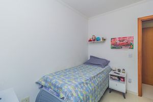 Image 8 - 878701