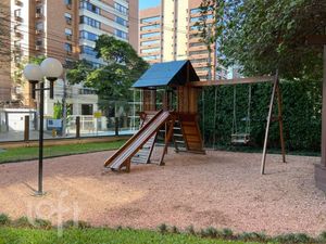 Image 24 - 878707