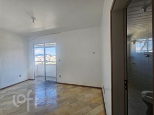 Image 8 - 878709