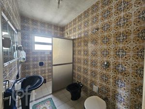Image 19 - 878710