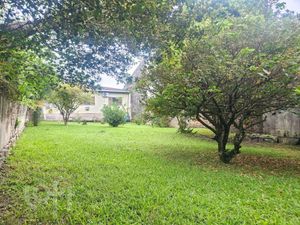 Image 32 - 878710