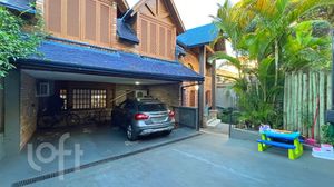 Image 8 - 878713