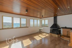Image 9 - 878721