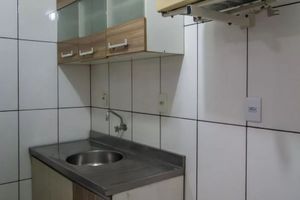 Image 4 - 878723