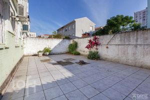 Image 13 - 878729