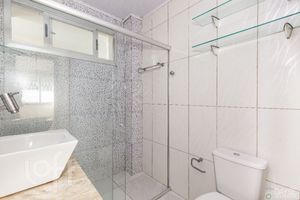 Image 7 - 878729