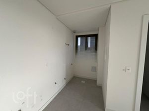 Image 7 - 878739