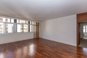 Image 1 - 878747