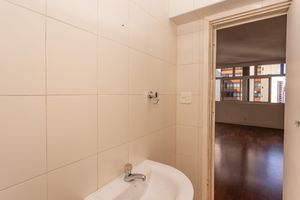 Image 7 - 878747