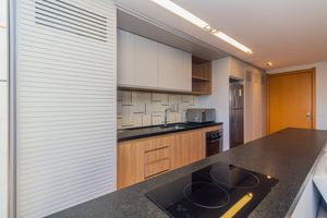 Image 15 - 878821