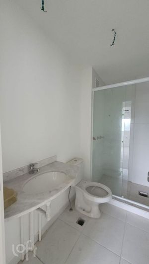 Image 17 - 878825