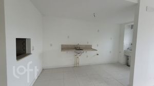 Image 21 - 878825