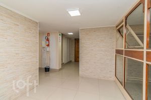 Image 26 - 878827