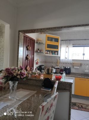 Image 12 - 878830