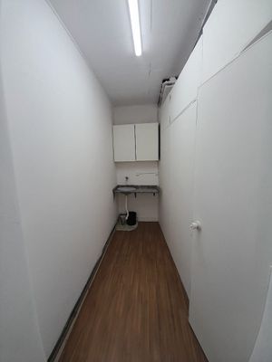 Image 8 - 878839