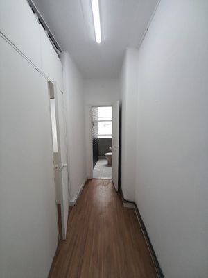 Image 12 - 878839