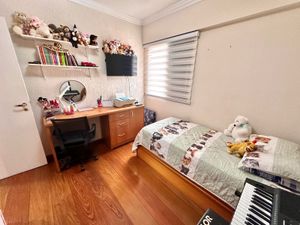 Image 14 - 878840